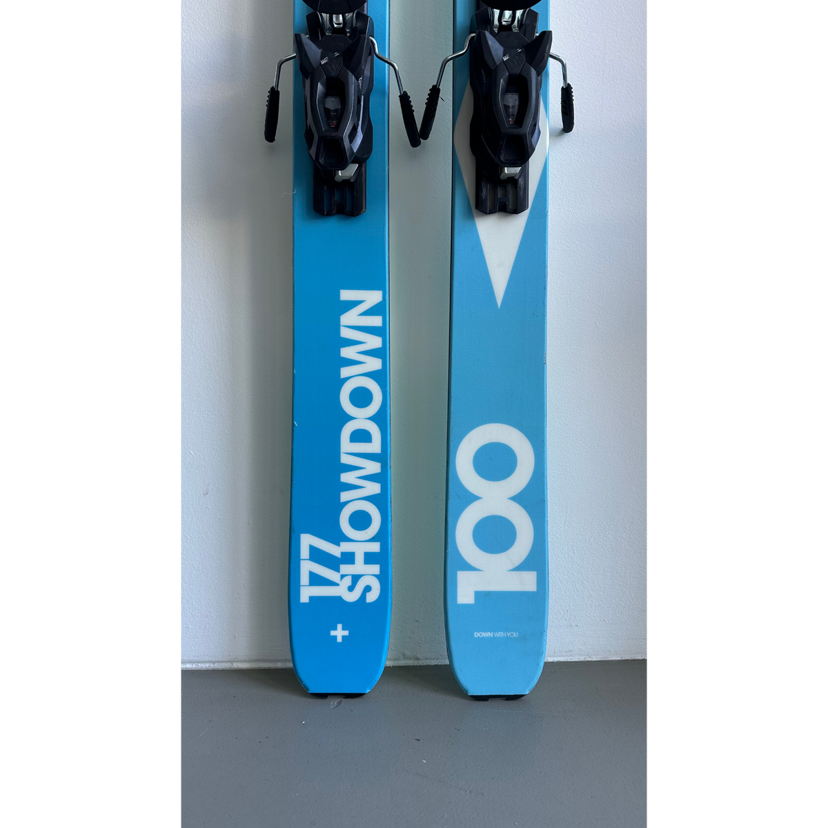 DOWN SHOWDOWN 100 177 REFURBED + TYROLIA ATTACK LYT 11 DEMO