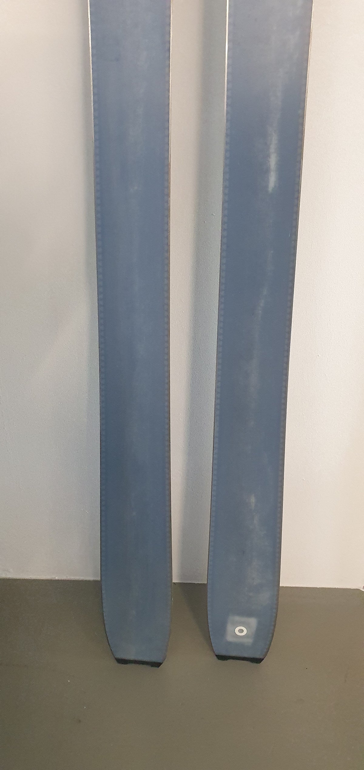 DOWN COUNTDOWN CARBON 104 24/25 181 B-GRADE