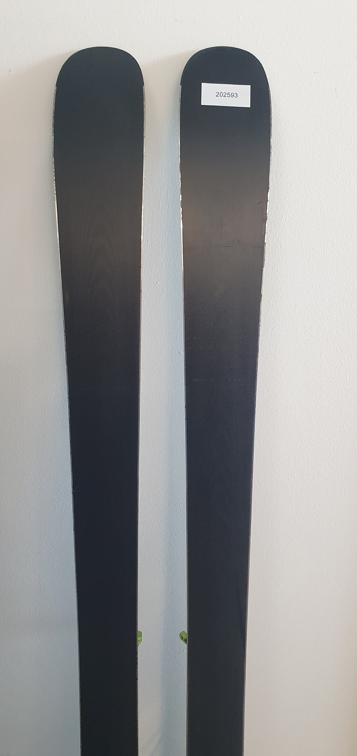 DOWN LOWDOWN CARBON 88 24/25 171 REFURBED & G3 Z12