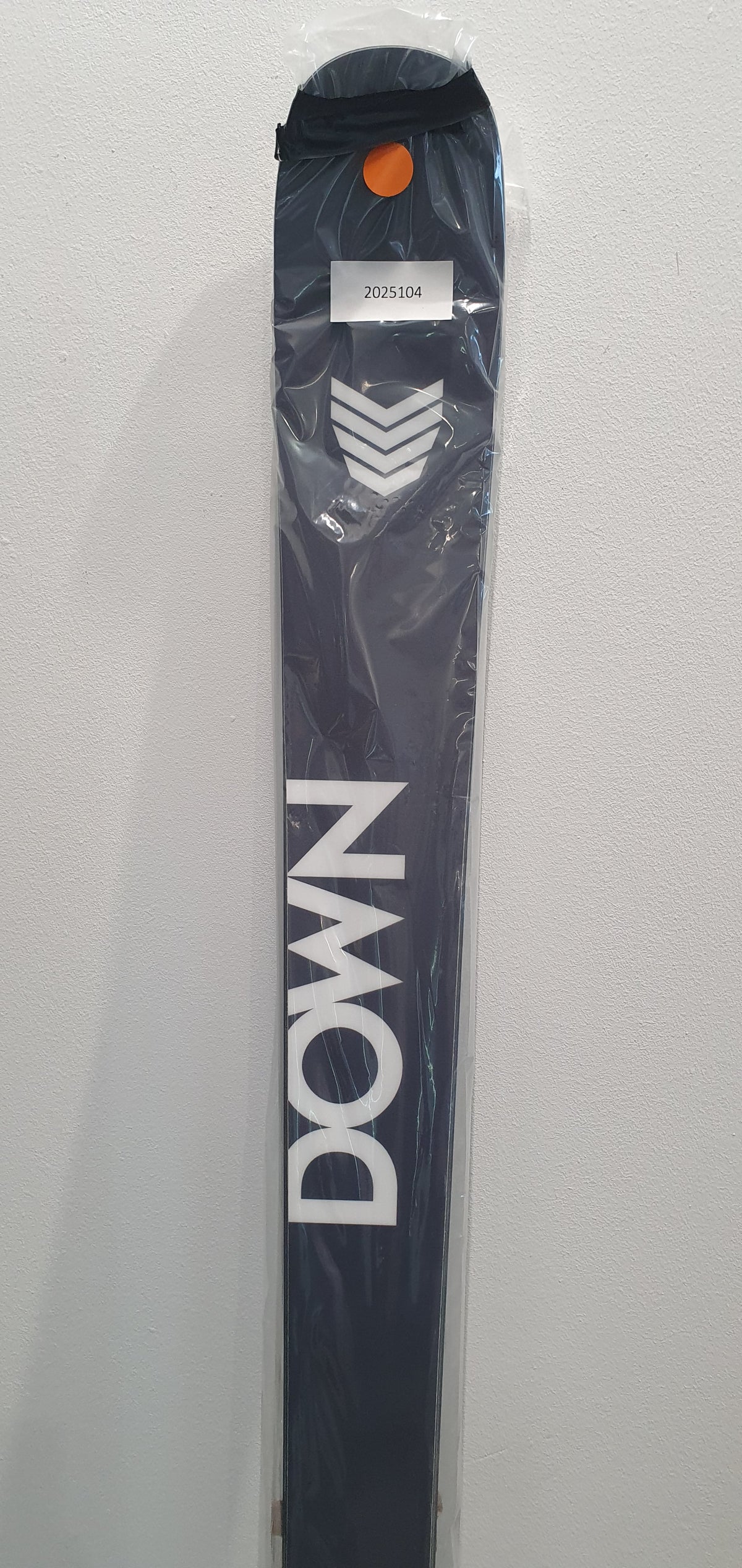 DOWN LOWDOWN CARBON 88 24/25 175 B-GRADE