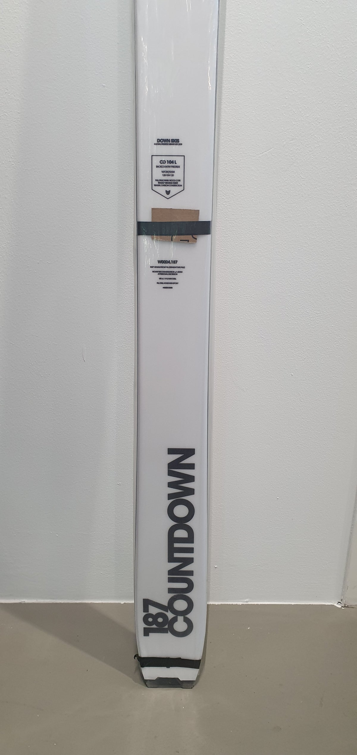 DOWN COUNTDOWN CARBON 104 24/25 187 B-GRADE