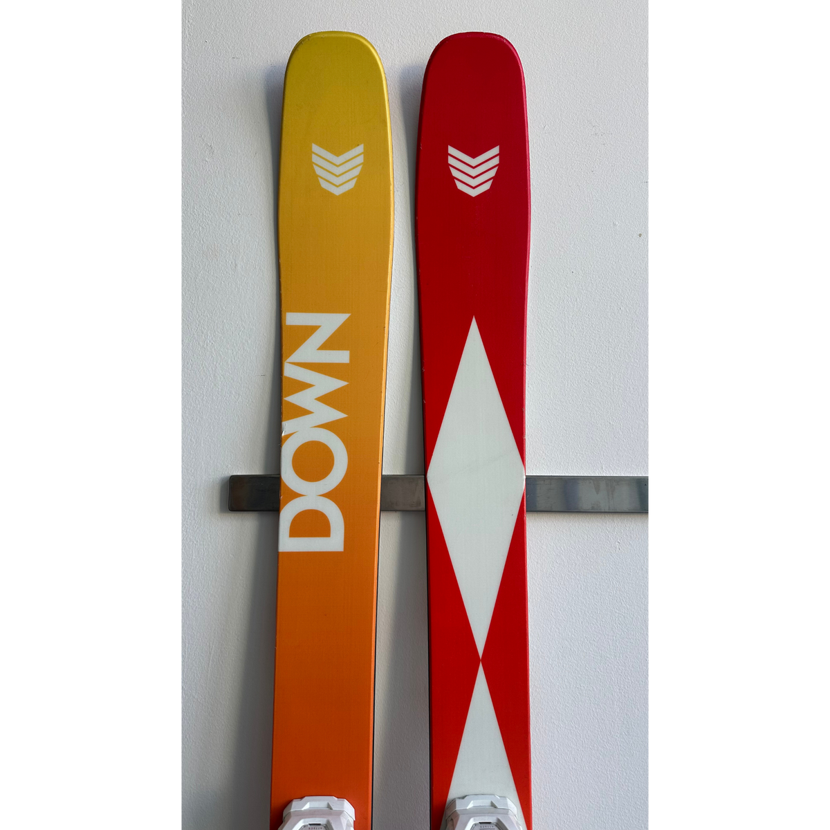 DOWN SHOWDOWN 100 187 REFURBED + TYROLIA ATTACK LYT 12