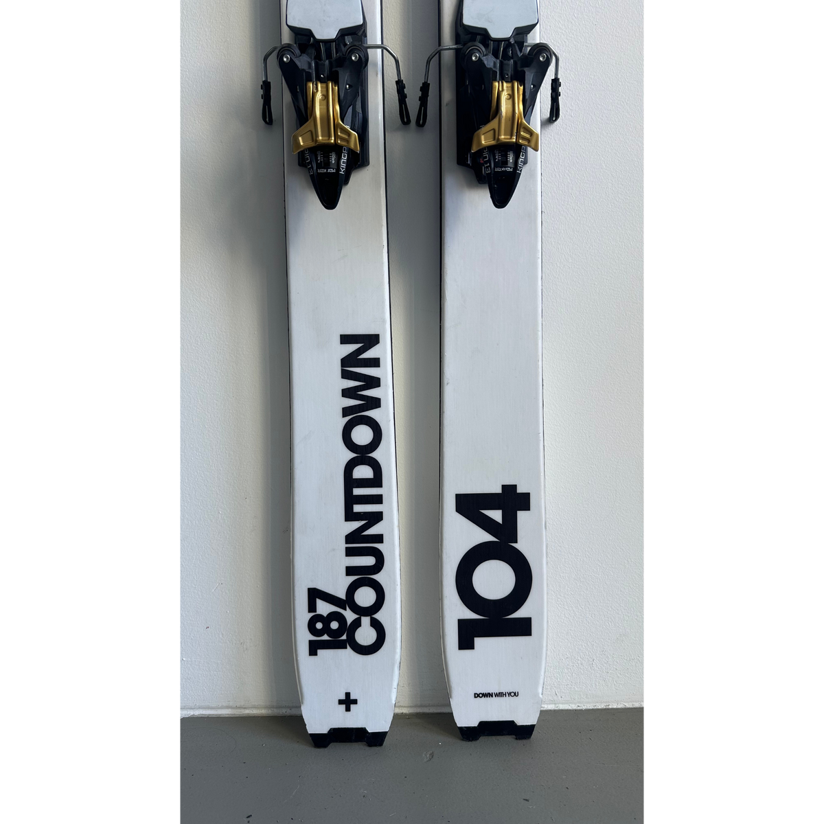 DOWN COUNTDOWN 104 187 REFURBED + MARKER KINGPIN 13