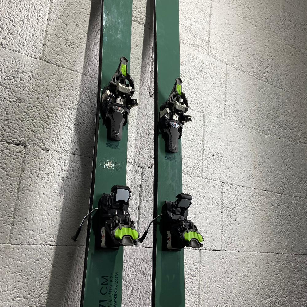 LOWDOWN CARBON 87 23/24 - 171cm / first batch colour sample